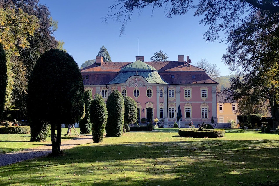 Schloss Assumstadt - Schloss, Festscheune & Schlosspark, Hochzeitslocations Möckmühl, Kontaktbild