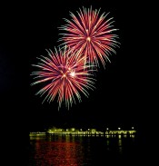 Röder Feuerwerk - Hochzeitsfeuerwerk zum Selbstzünden, Feuerwerk · Lasershow Ludwigsburg, Kontaktbild