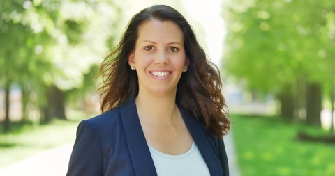Nadine Stockmann - freie Traurednerin & Hochzeitssängerin, Trauredner Ludwigsburg, Kontaktbild