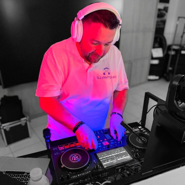 DJ Antoma Eventservice Bild 1