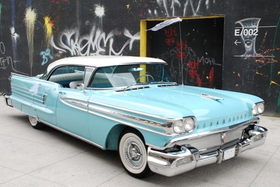 Warum ein Oldtimer als Hochzeitsfahrzeug etwas Besonderes ist Bild 1 Warum ein Oldtimer als Hochzeitsfahrzeug etwas Besonderes ist Bild 1